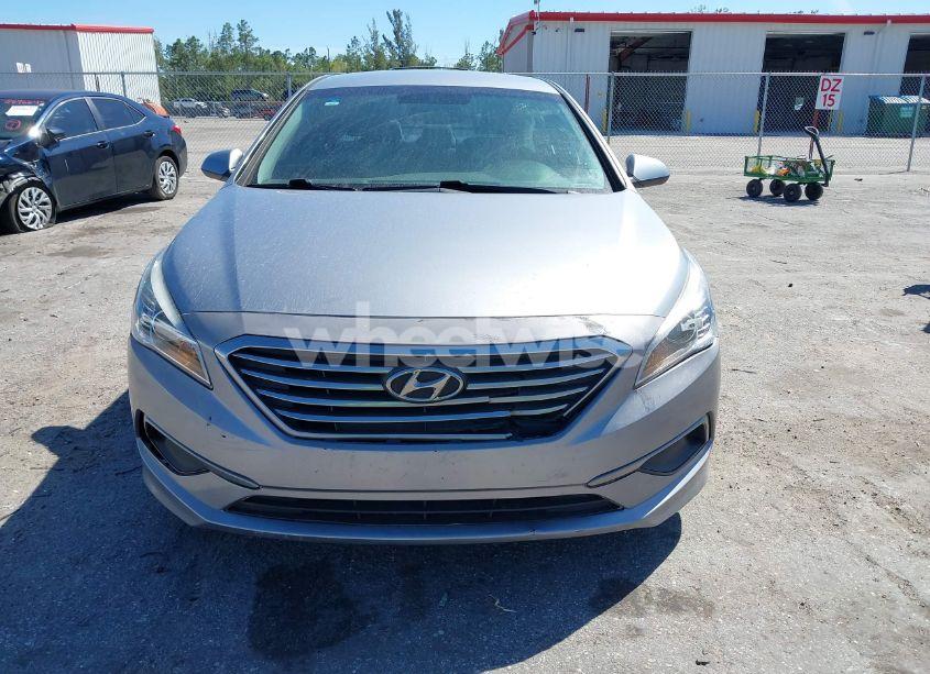 Photo 6 of 2016 Hyundai Sonata SE (VIN 5NPE24AF8GH310601)