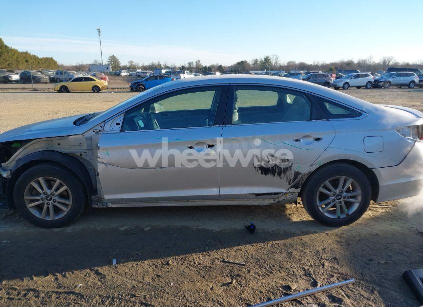 Photo 15 of 2016 Hyundai Sonata SE (VIN 5NPE24AF8GH318813)