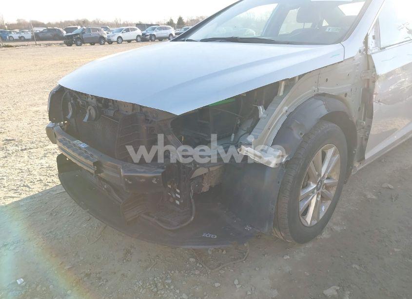 Photo 6 of 2016 Hyundai Sonata SE (VIN 5NPE24AF8GH318813)