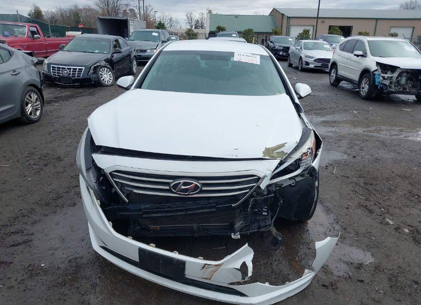 Photo 6 of 2016 Hyundai Sonata SE (VIN 5NPE24AF8GH322019)