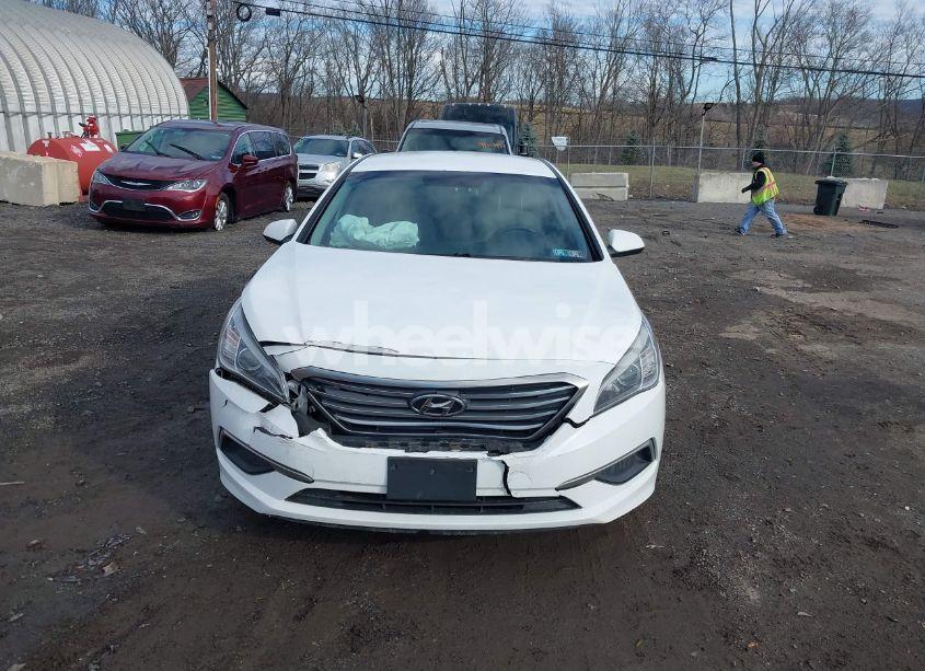Photo 12 of 2016 Hyundai Sonata SE (VIN 5NPE24AF8GH323316)