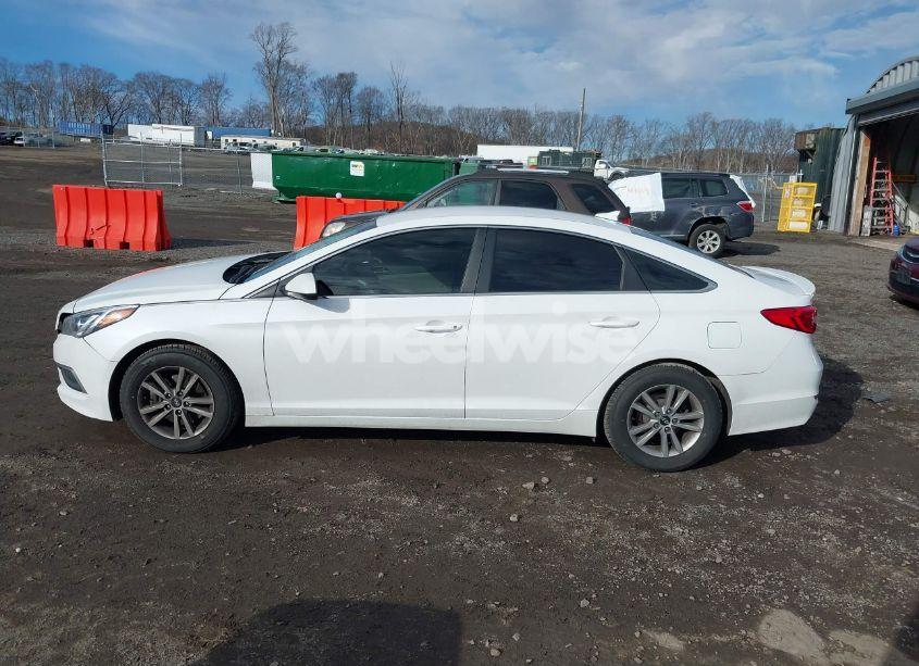 Photo 14 of 2016 Hyundai Sonata SE (VIN 5NPE24AF8GH323316)