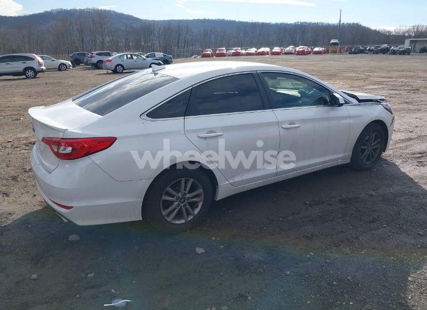 Photo 4 of 2016 Hyundai Sonata SE (VIN 5NPE24AF8GH323316)