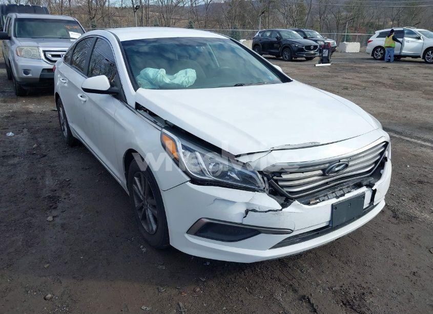 Photo 6 of 2016 Hyundai Sonata SE (VIN 5NPE24AF8GH323316)