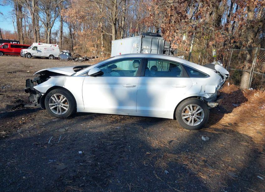 Photo 14 of 2016 Hyundai Sonata SE (VIN 5NPE24AF8GH328418)