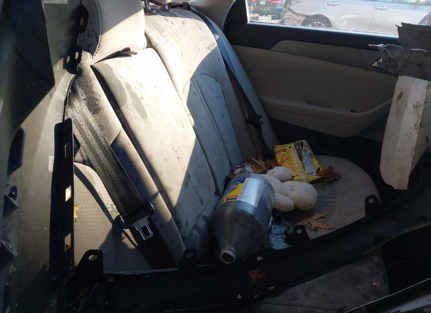 Photo 8 of 2016 Hyundai Sonata SE (VIN 5NPE24AF8GH328418)