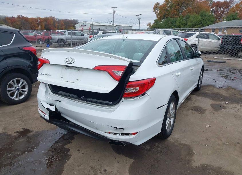Photo 4 of 2016 Hyundai Sonata SE (VIN 5NPE24AF8GH328726)