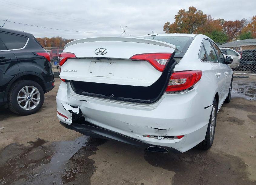Photo 6 of 2016 Hyundai Sonata SE (VIN 5NPE24AF8GH328726)