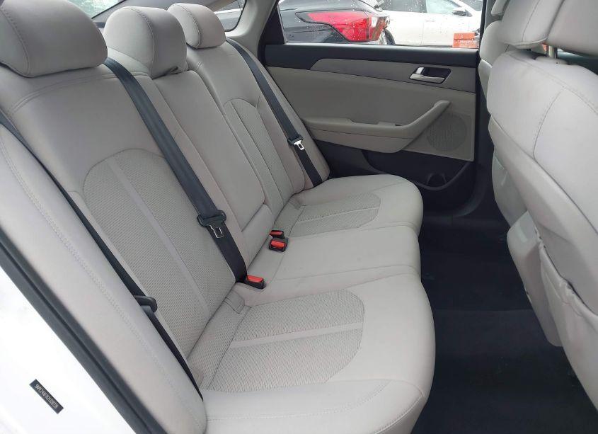 Photo 8 of 2016 Hyundai Sonata SE (VIN 5NPE24AF8GH328726)
