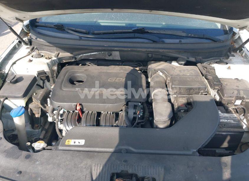 Photo 10 of 2016 Hyundai Sonata SE (VIN 5NPE24AF8GH330833)