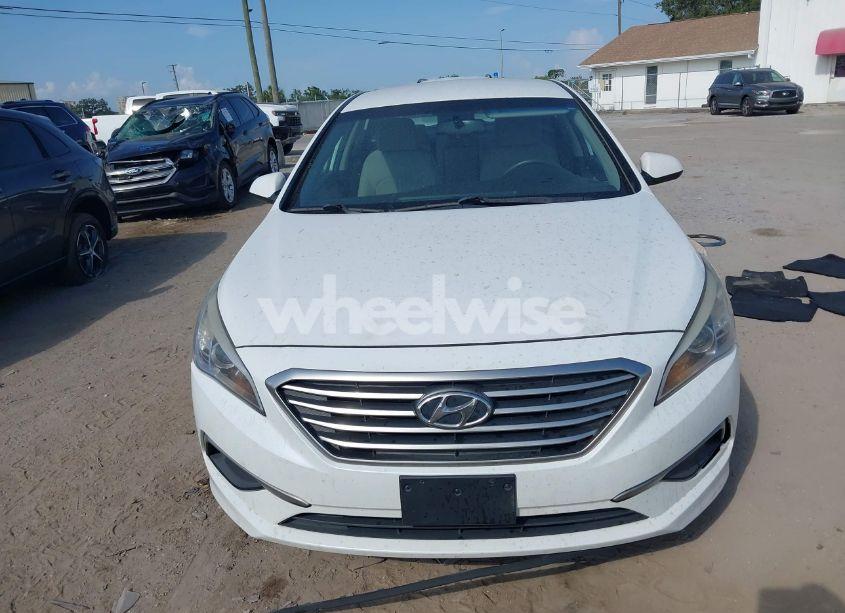 Photo 12 of 2016 Hyundai Sonata SE (VIN 5NPE24AF8GH330833)