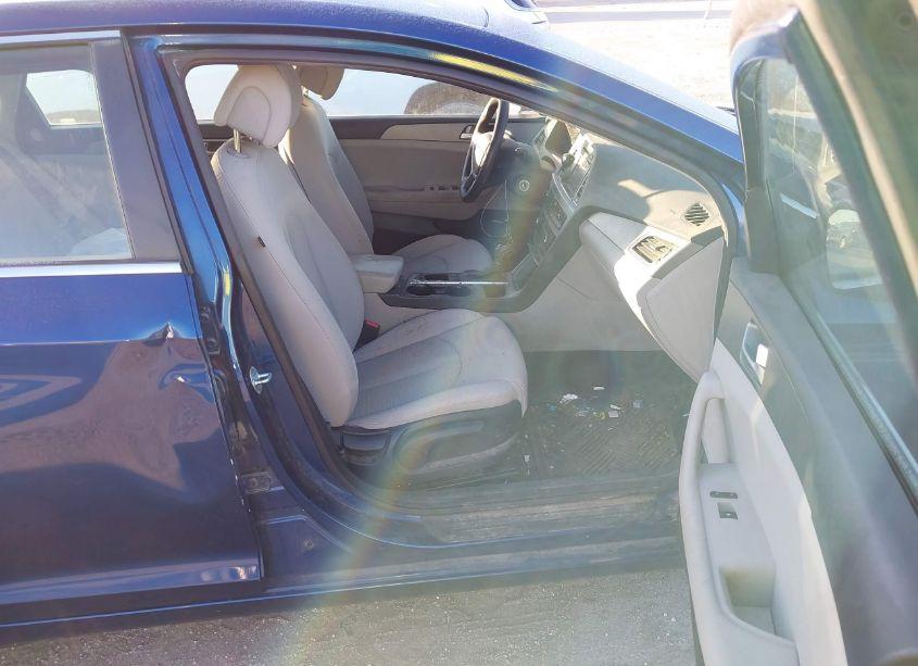 Photo 5 of 2016 Hyundai Sonata SE (VIN 5NPE24AF8GH338642)