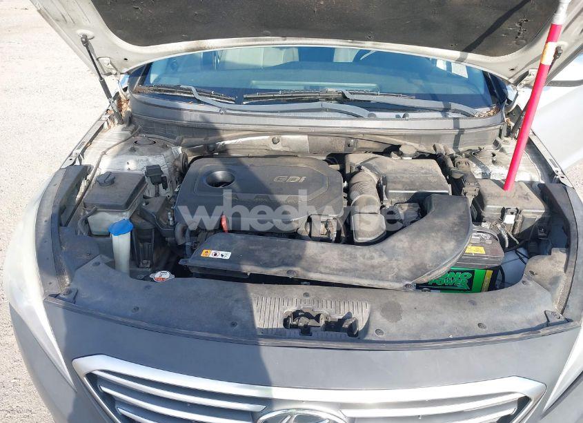 Photo 10 of 2016 Hyundai Sonata SE (VIN 5NPE24AF8GH350287)