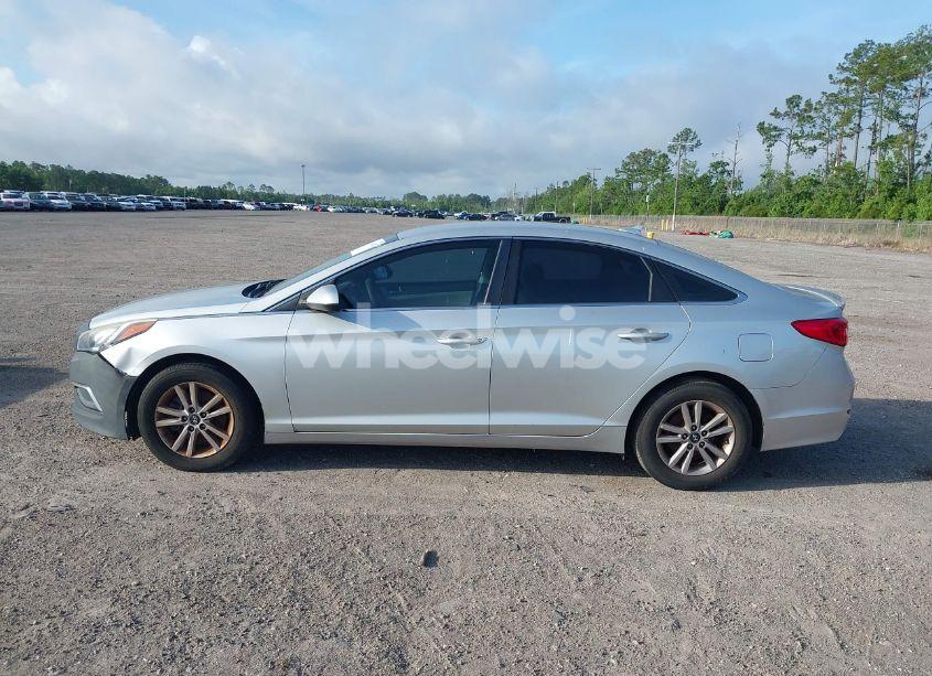 Photo 14 of 2016 Hyundai Sonata SE (VIN 5NPE24AF8GH350287)