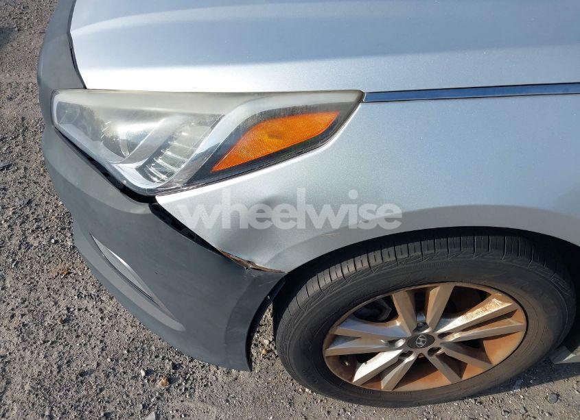 Photo 6 of 2016 Hyundai Sonata SE (VIN 5NPE24AF8GH350287)