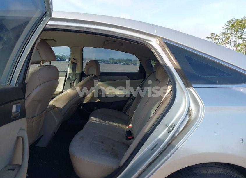 Photo 8 of 2016 Hyundai Sonata SE (VIN 5NPE24AF8GH350287)