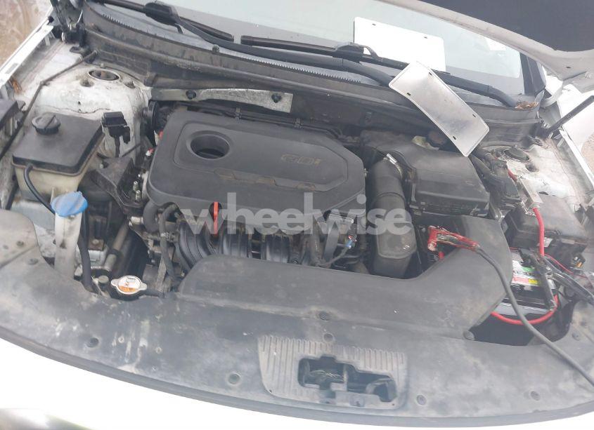 Photo 10 of 2016 Hyundai Sonata SE (VIN 5NPE24AF8GH352640)