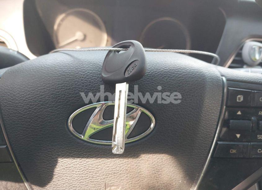 Photo 11 of 2016 Hyundai Sonata SE (VIN 5NPE24AF8GH352640)