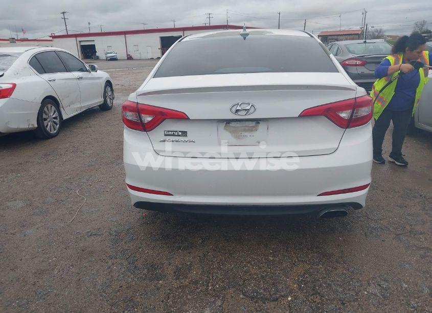 Photo 16 of 2016 Hyundai Sonata SE (VIN 5NPE24AF8GH352640)