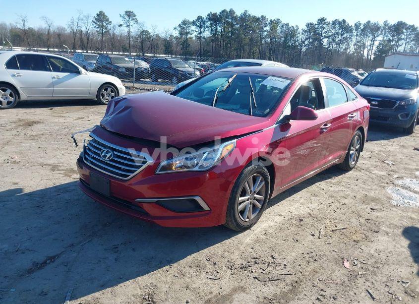 Photo 2 of 2016 Hyundai Sonata SE (VIN 5NPE24AF8GH362505)