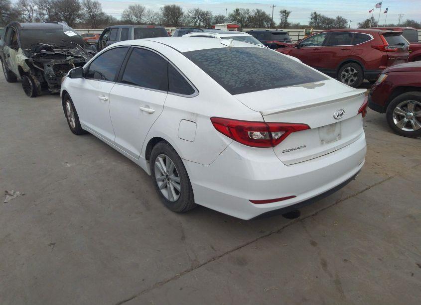 Photo 3 of 2016 Hyundai Sonata SE (VIN 5NPE24AF8GH369678)