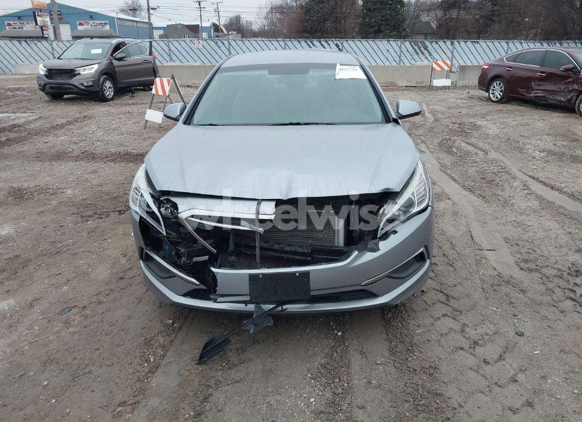 Photo 12 of 2016 Hyundai Sonata SE (VIN 5NPE24AF8GH373245)