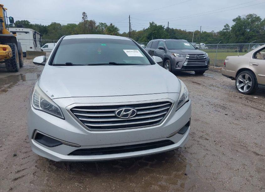 Photo 12 of 2016 Hyundai Sonata SE (VIN 5NPE24AF8GH373424)