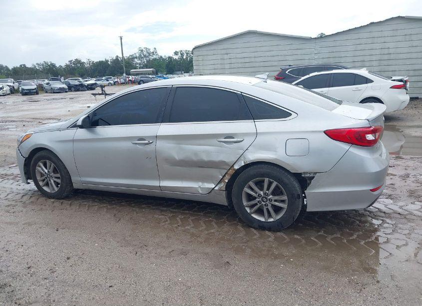 Photo 14 of 2016 Hyundai Sonata SE (VIN 5NPE24AF8GH373424)
