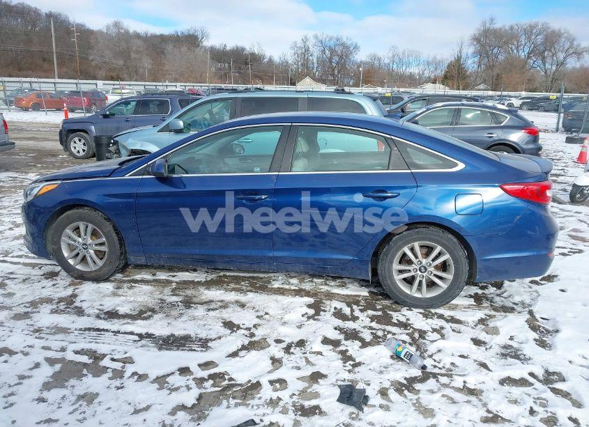 Photo 14 of 2016 Hyundai Sonata SE (VIN 5NPE24AF8GH385430)