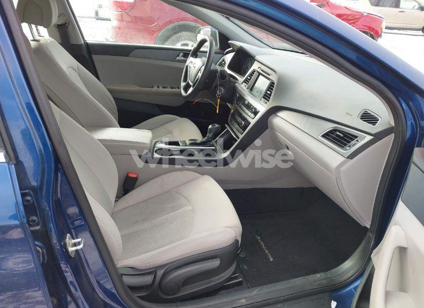 Photo 5 of 2016 Hyundai Sonata SE (VIN 5NPE24AF8GH385430)