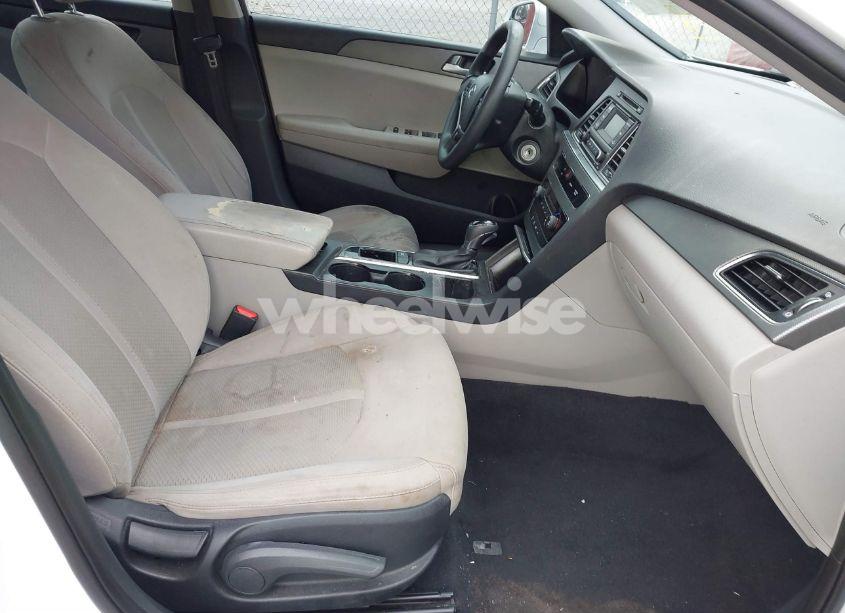 Photo 5 of 2016 Hyundai Sonata (VIN 5NPE24AF8GH395262)