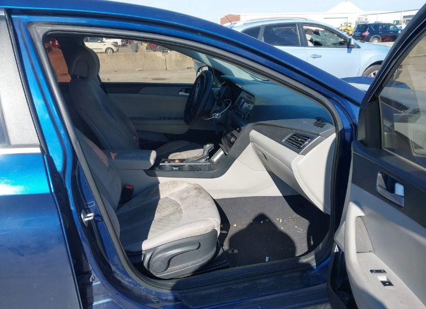 Photo 5 of 2016 Hyundai Sonata (VIN 5NPE24AF8GH395519)