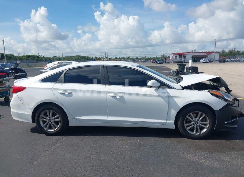 Photo 13 of 2016 Hyundai Sonata SE (VIN 5NPE24AF8GH404056)