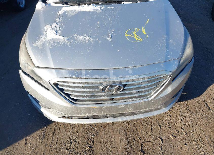 Photo 10 of 2016 Hyundai Sonata SE (VIN 5NPE24AF8GH425800)