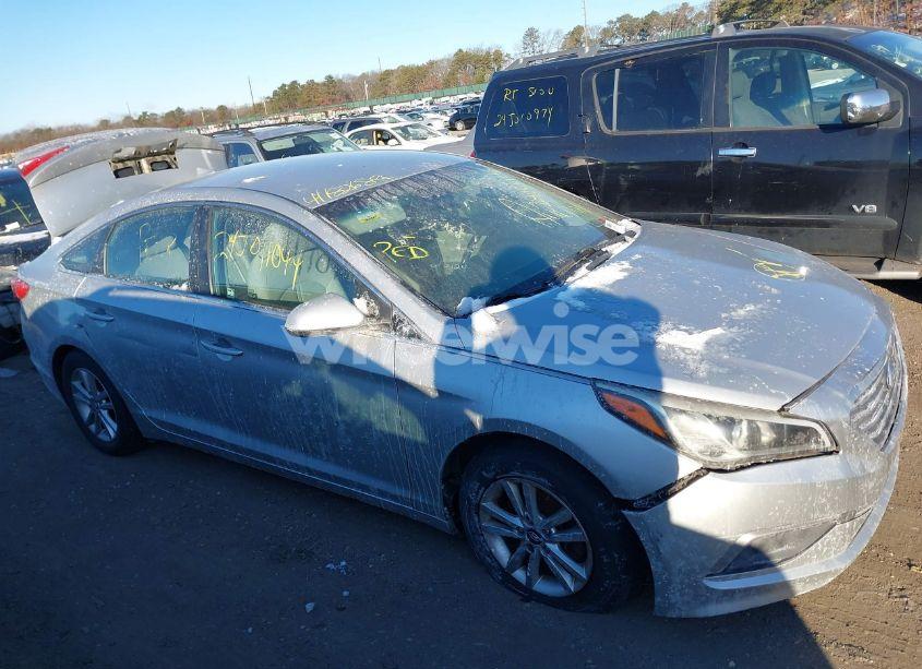 Photo 12 of 2016 Hyundai Sonata SE (VIN 5NPE24AF8GH425800)