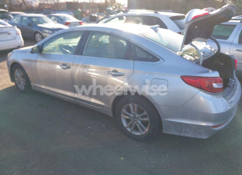 Photo 3 of 2016 Hyundai Sonata SE (VIN 5NPE24AF8GH425800)