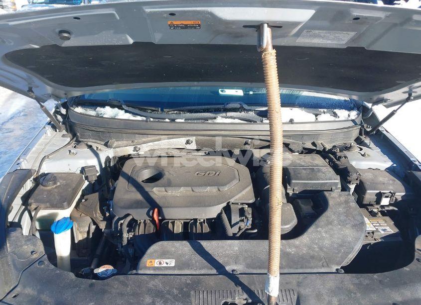 Photo 10 of 2016 Hyundai Sonata SE (VIN 5NPE24AF8GH425960)