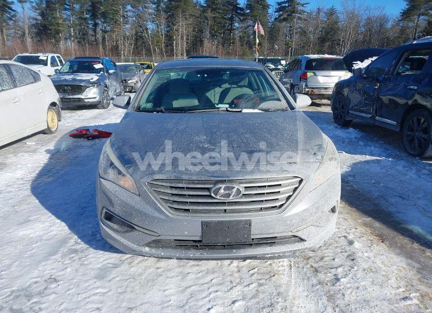 Photo 13 of 2016 Hyundai Sonata SE (VIN 5NPE24AF8GH425960)
