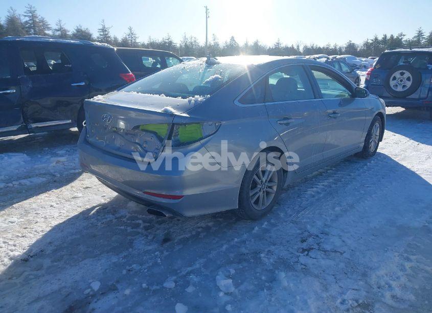 Photo 4 of 2016 Hyundai Sonata SE (VIN 5NPE24AF8GH425960)