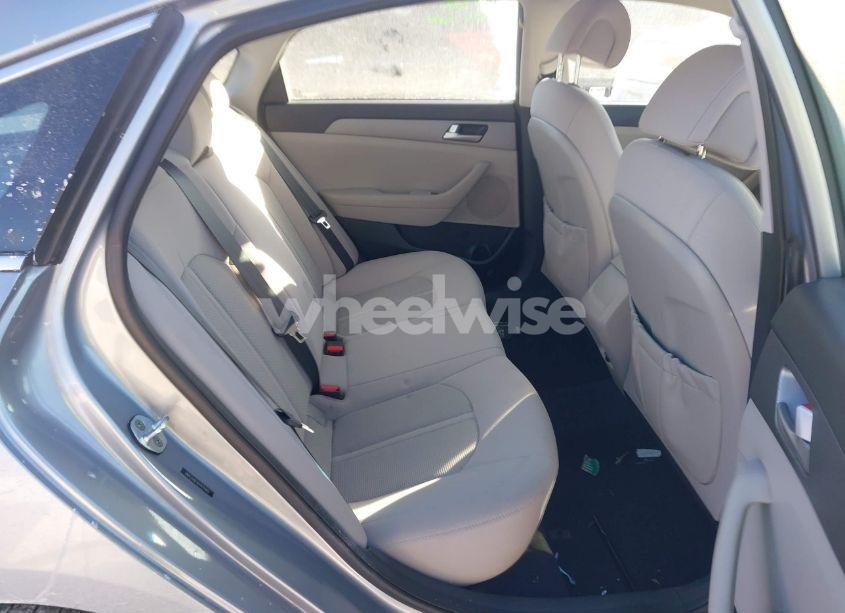 Photo 8 of 2016 Hyundai Sonata SE (VIN 5NPE24AF8GH425960)