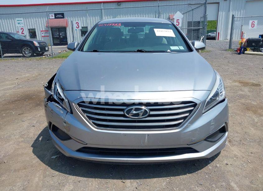 Photo 12 of 2016 Hyundai Sonata SE (VIN 5NPE24AF8GH426803)