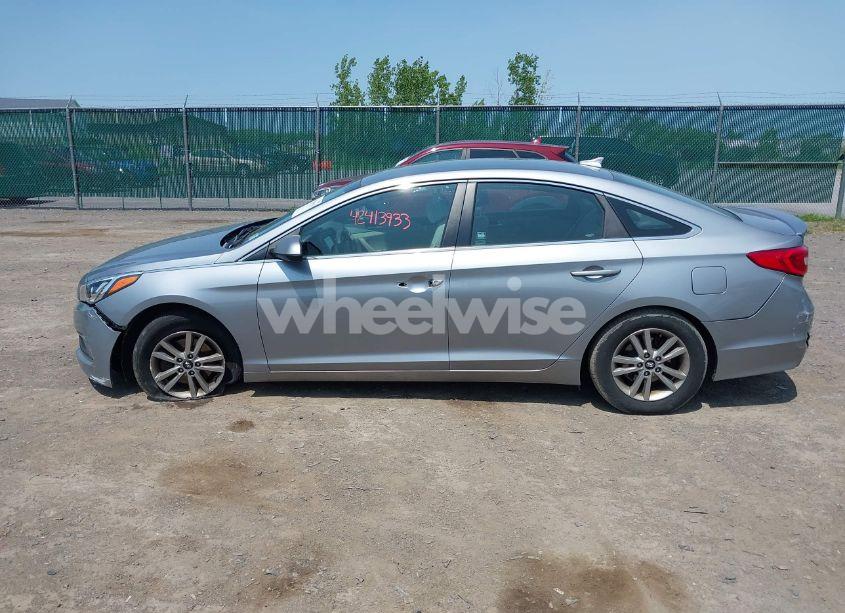 Photo 14 of 2016 Hyundai Sonata SE (VIN 5NPE24AF8GH426803)