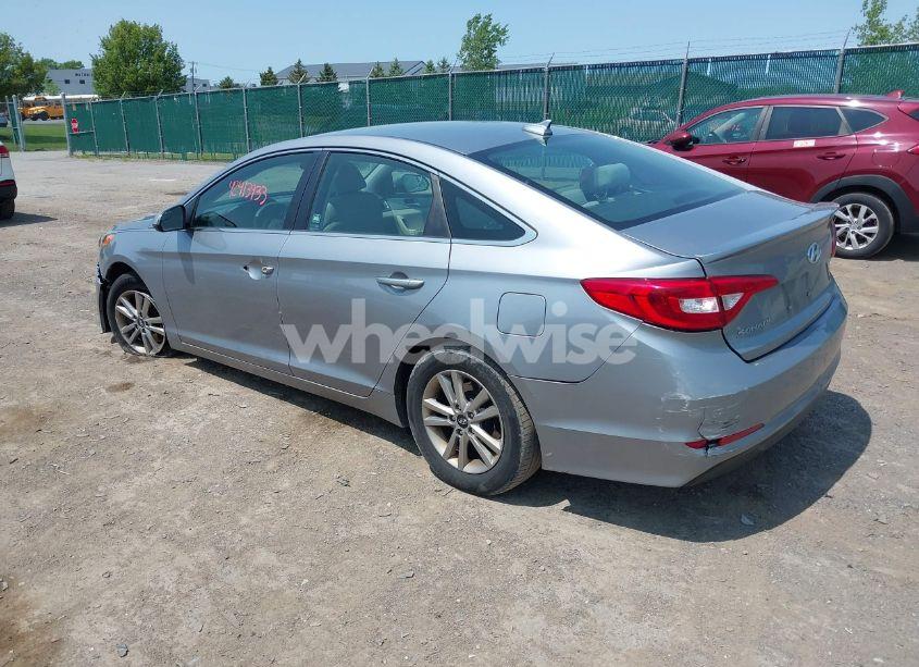 Photo 3 of 2016 Hyundai Sonata SE (VIN 5NPE24AF8GH426803)
