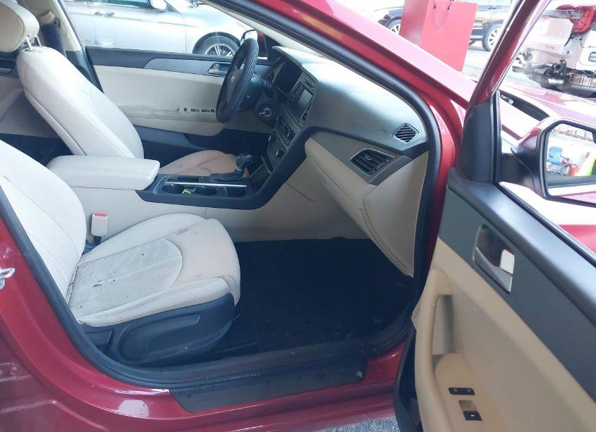 Photo 5 of 2017 Hyundai Sonata SE (VIN 5NPE24AF8HH475565)