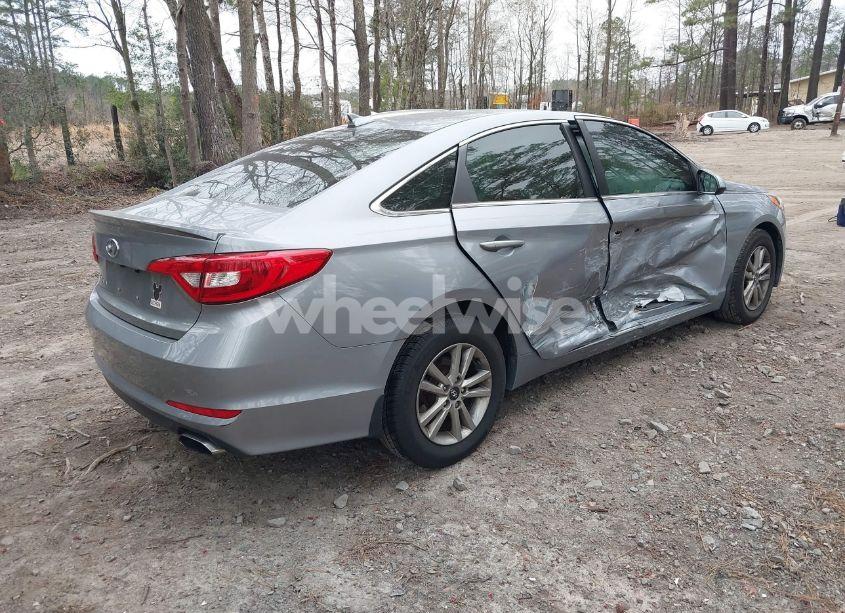 Photo 4 of 2017 Hyundai Sonata SE (VIN 5NPE24AF8HH508516)