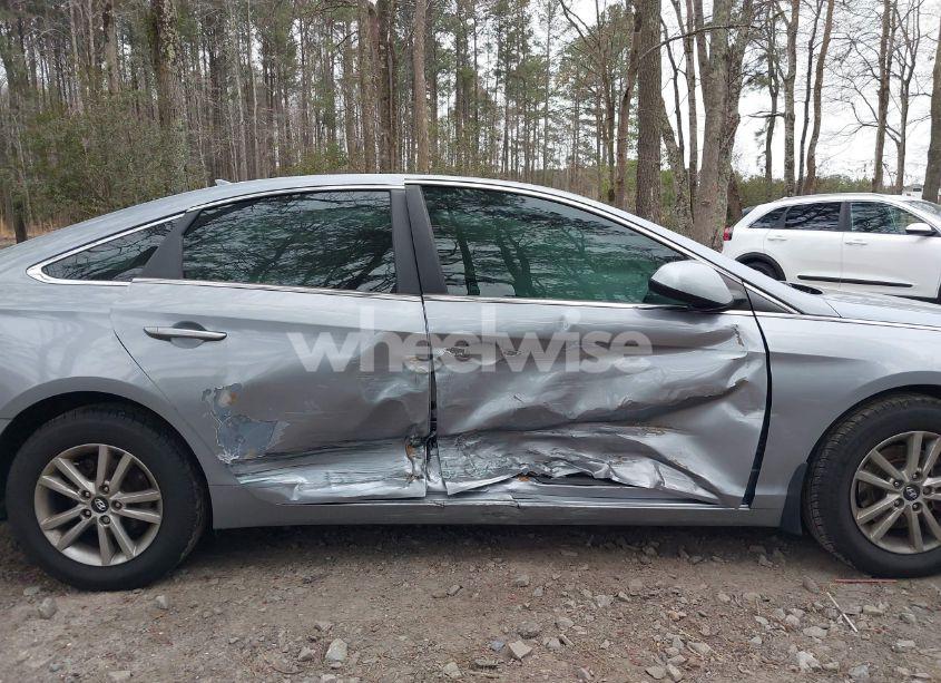 Photo 6 of 2017 Hyundai Sonata SE (VIN 5NPE24AF8HH508516)