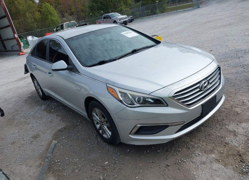 2017 Hyundai Sonata (VIN 5NPE24AF8HH514347) main photo