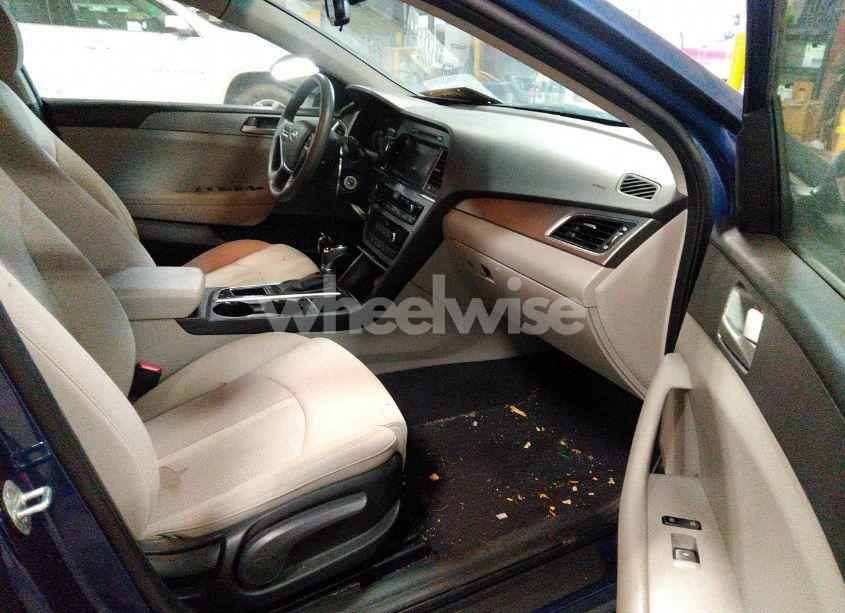 Photo 5 of 2017 Hyundai Sonata SE (VIN 5NPE24AF8HH519466)