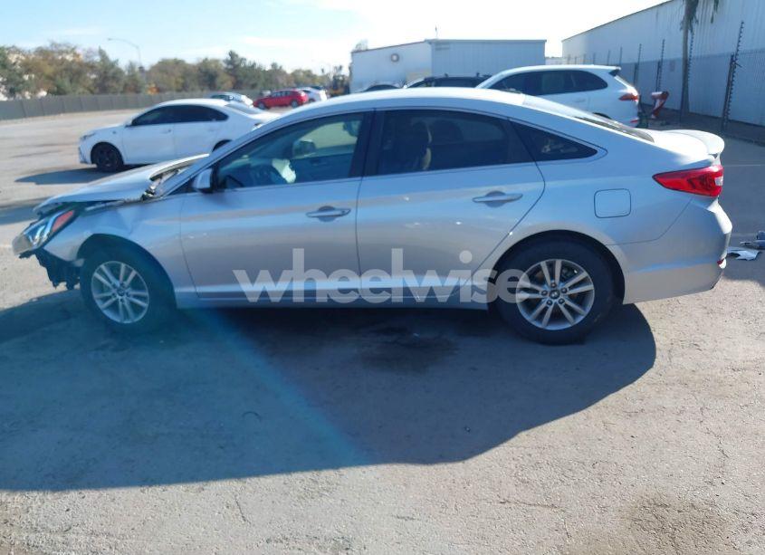 Photo 15 of 2017 Hyundai Sonata SE (VIN 5NPE24AF8HH526658)