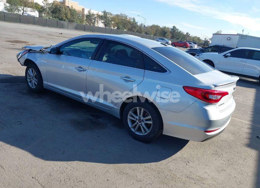 Photo 3 of 2017 Hyundai Sonata SE (VIN 5NPE24AF8HH526658)